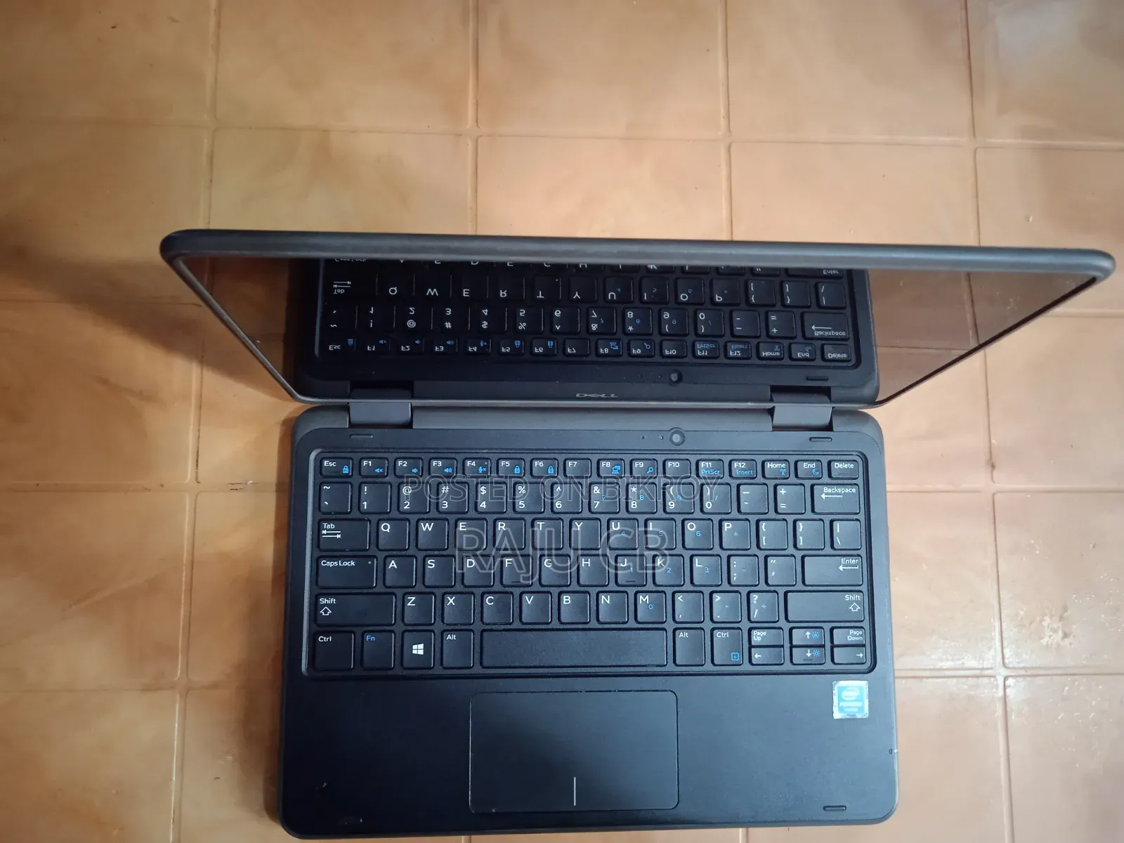Laptop Dell Latitude 3190 2-in-1 8GB Intel Pentium eMMC 128GB