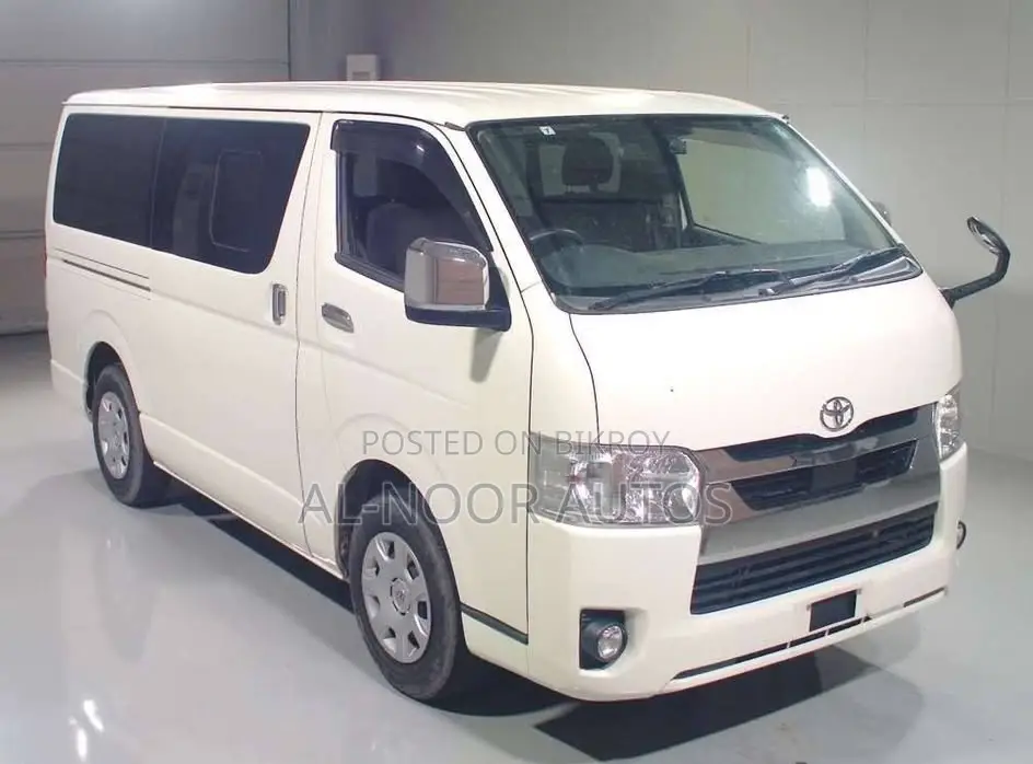Toyota HiAce 2021 White