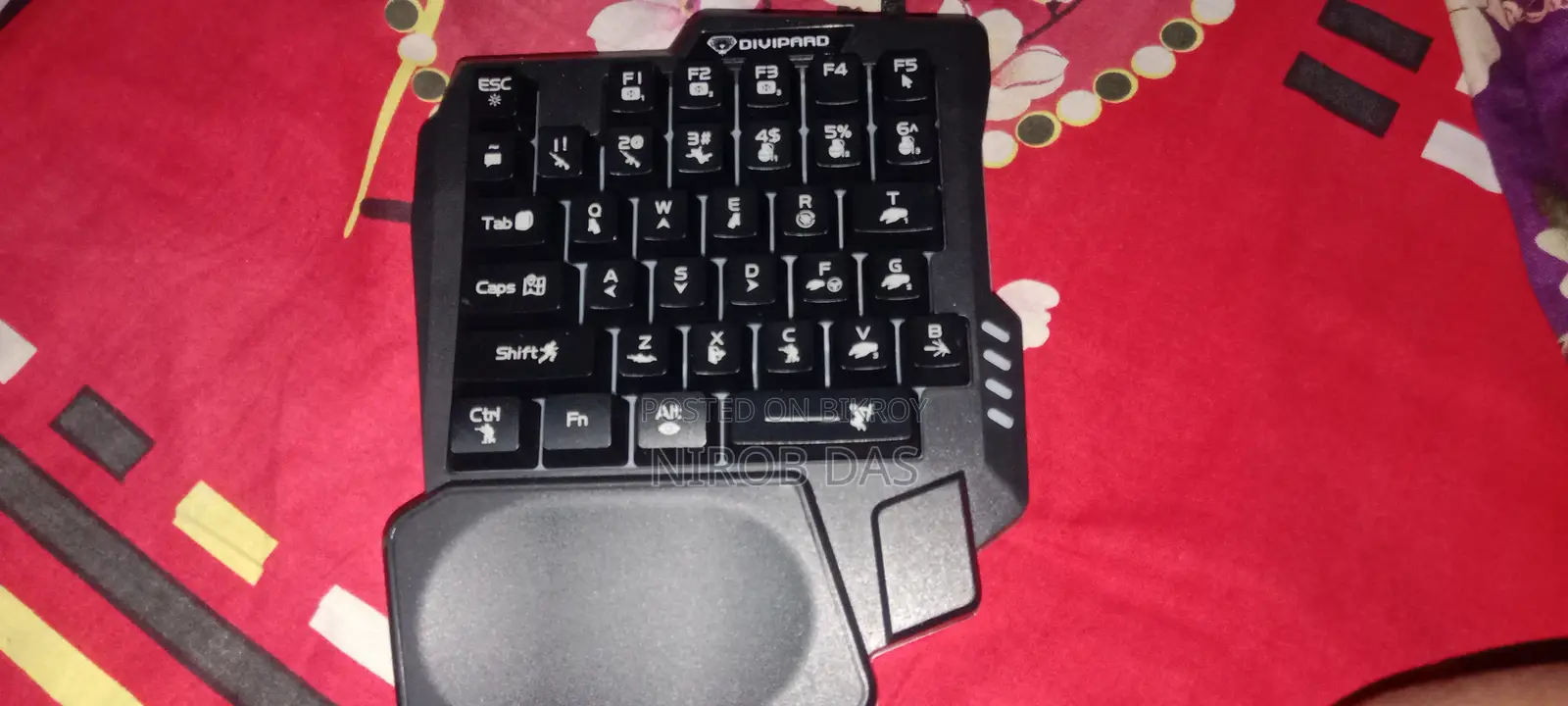 ৪ ইন ১ গেমিং কনসোল