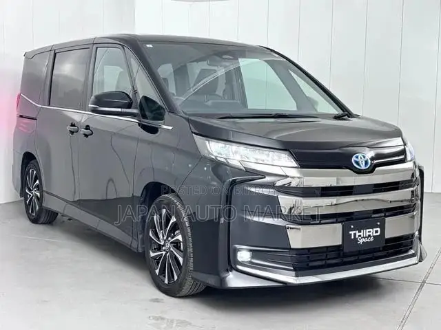 Toyota Noah 2022 Black