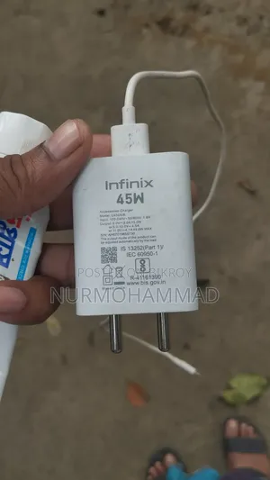 ইনফিনিক্স ৪৫ডব্লিউ