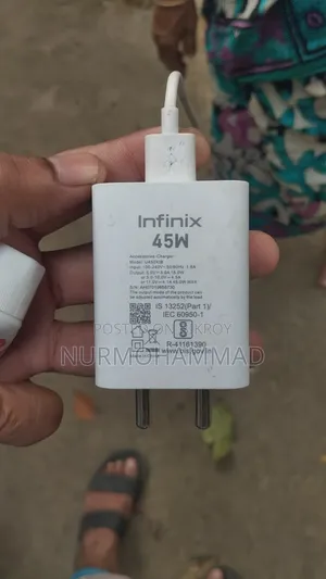 ইনফিনিক্স ৪৫ডব্লিউ