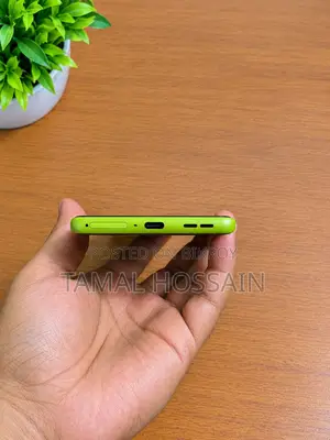 মোটোরোলা মোটো জি৮৫ ১২৮ জিবি অরেঞ্জ