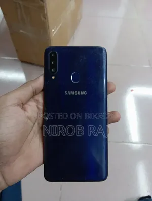 স্যামসাং গ্যালাক্সি এ২০এস ৩২ জিবি নীল