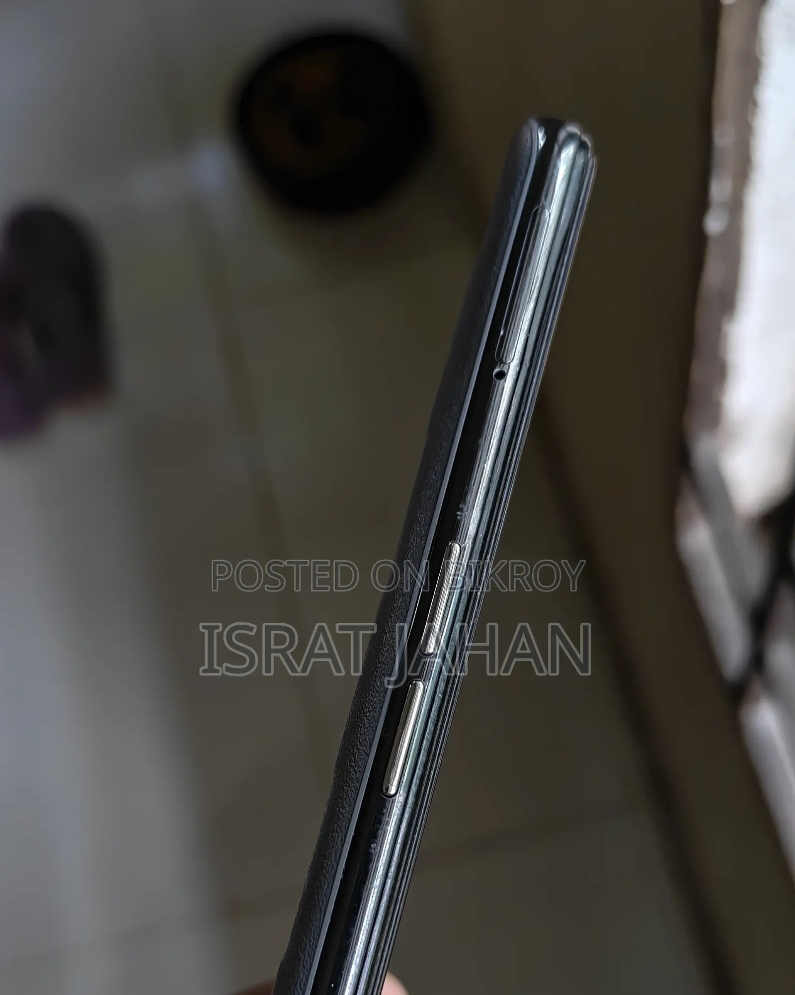 রিয়েলমি জিটি মাস্টার এডিশন ১২৮ জিবি ধূসর