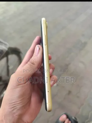 Apple iPhone XR 64 GB Yellow