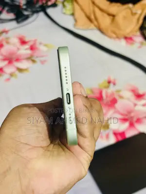 Apple iPhone 15 Plus 128 GB Green