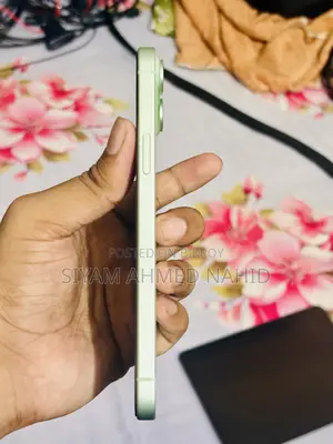 Apple iPhone 15 Plus 128 GB Green