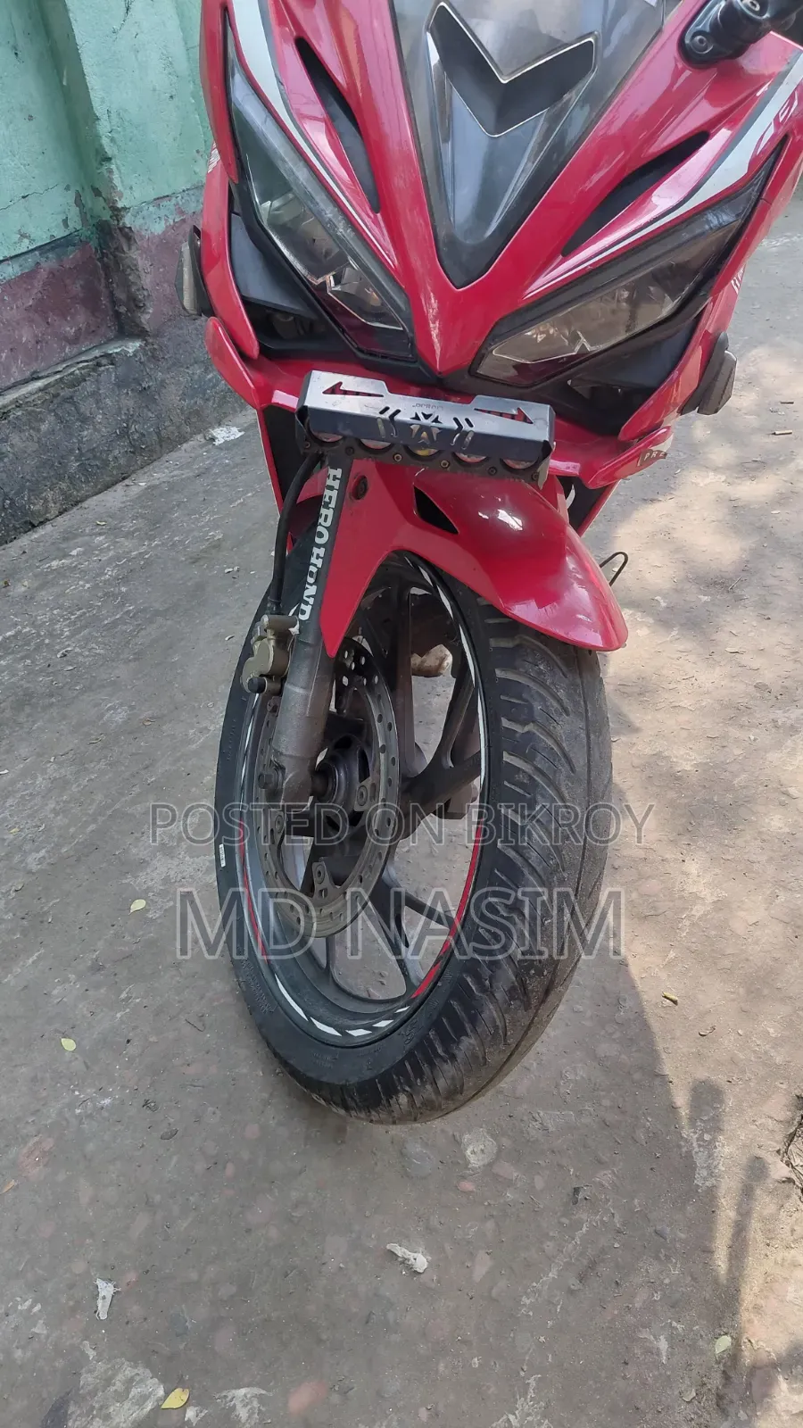 হোন্ডা সিবিআর ২০১৮ লাল