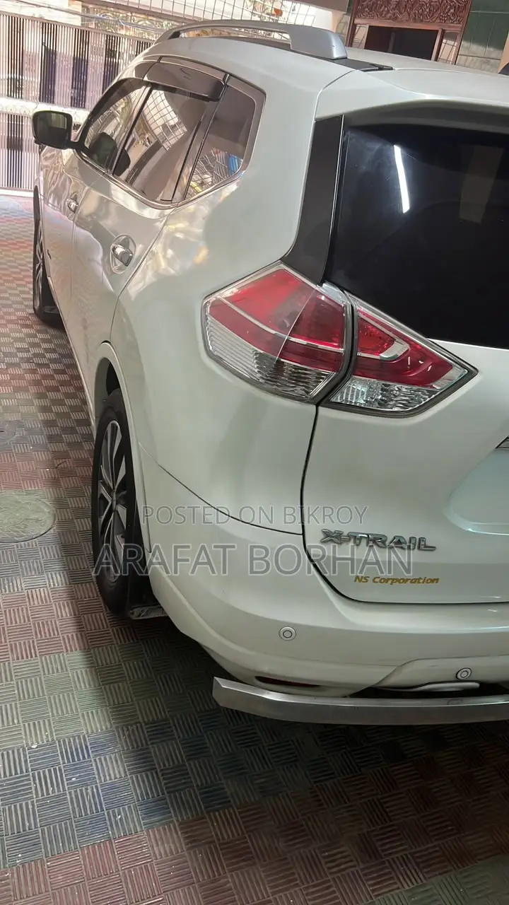 Nissan X-Trail 2.0 Hybrid FWD 2016 Pearl