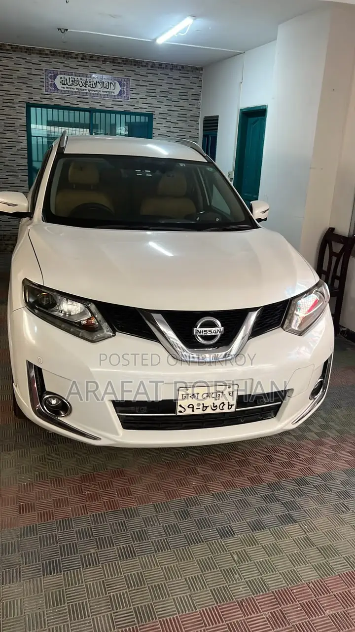 Nissan X-Trail 2.0 Hybrid FWD 2016 Pearl
