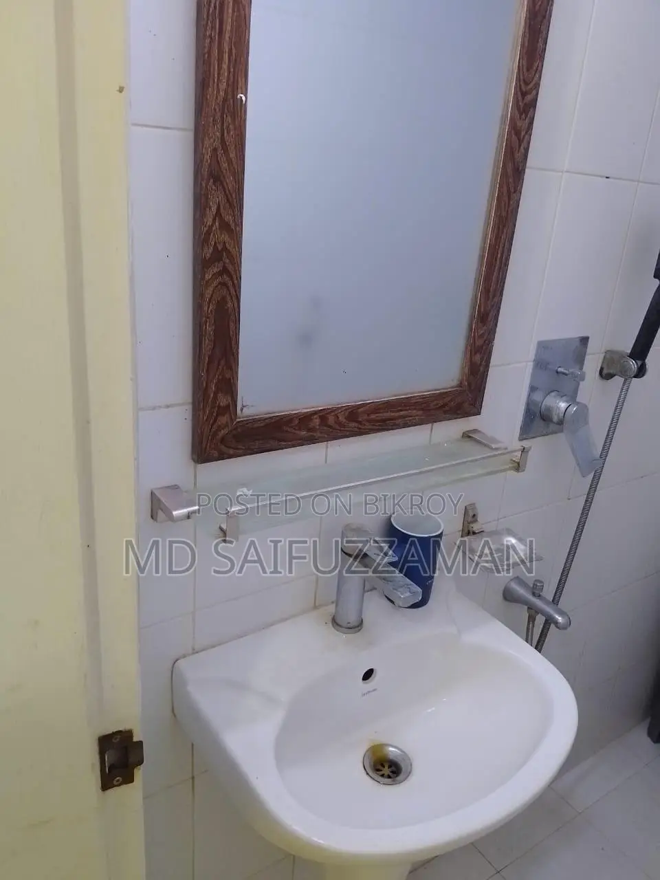 Furnished Studio Apartment in Bashundhara City for sale