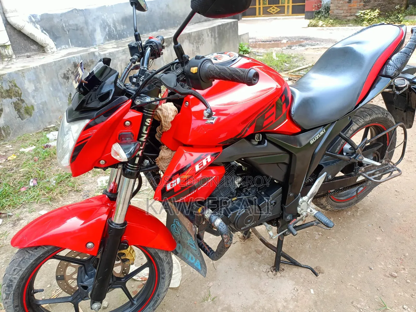 সুজুকি জিক্সার ২০১৭ রেড