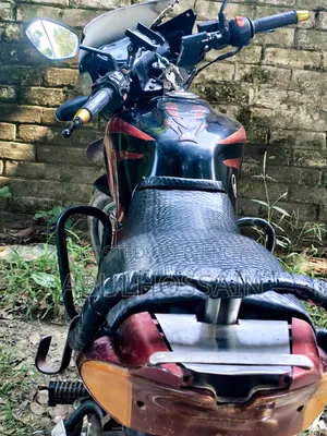 Yamaha 2006 Black