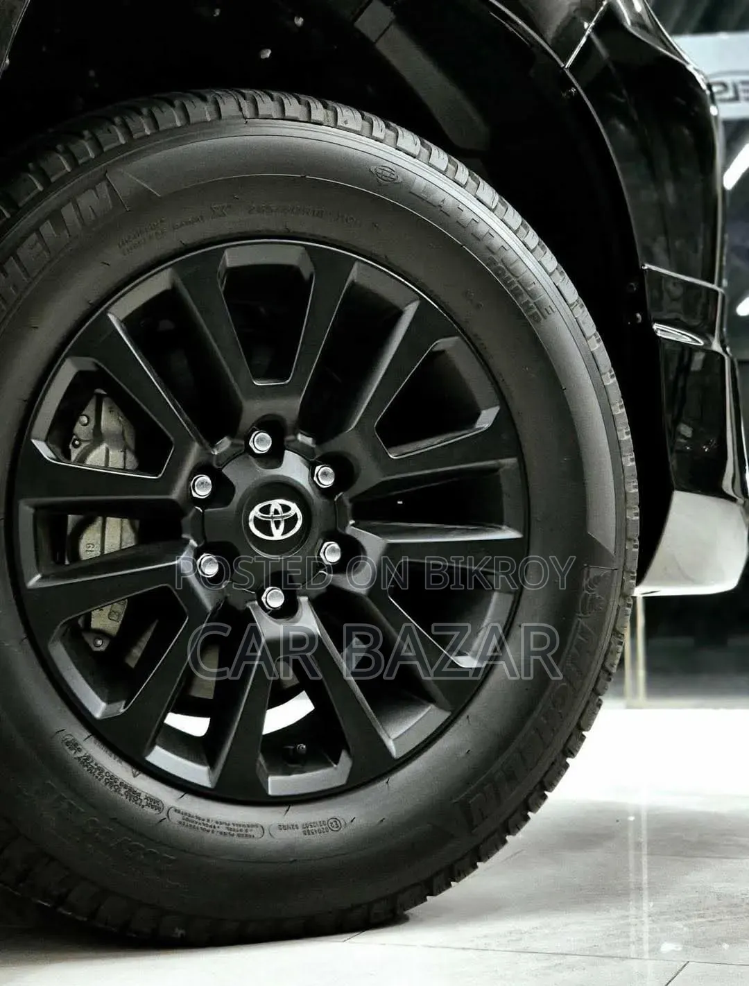 Toyota Land Cruiser Prado 2.7 2022 Black