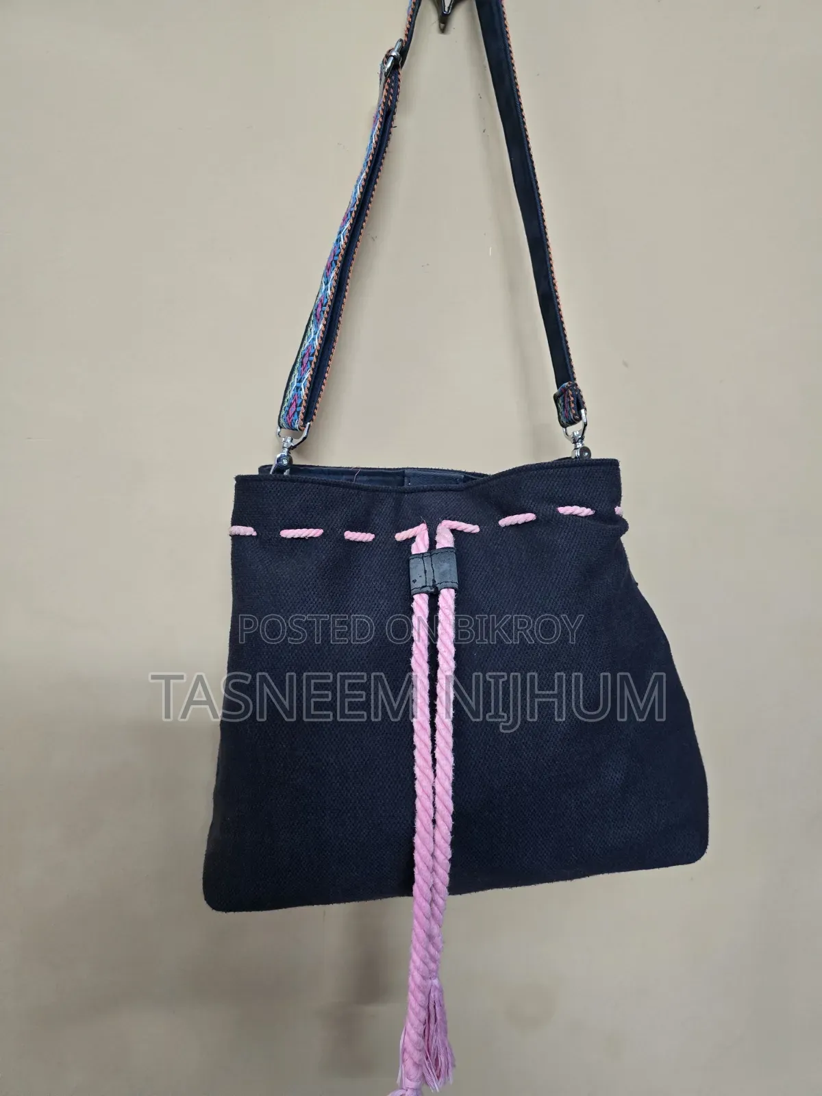 মহিলাদের ব্যাগ / Women's Bag