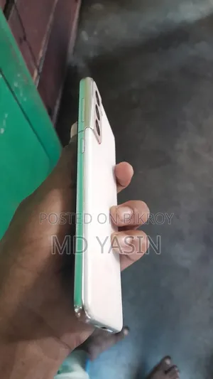 Samsung Galaxy S21 5G ২৫৬ জিবি হোয়াইট