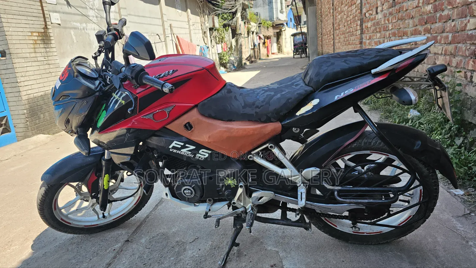 বাজাজ পালসার এনএস ১৬০ ২০১৯ রেড