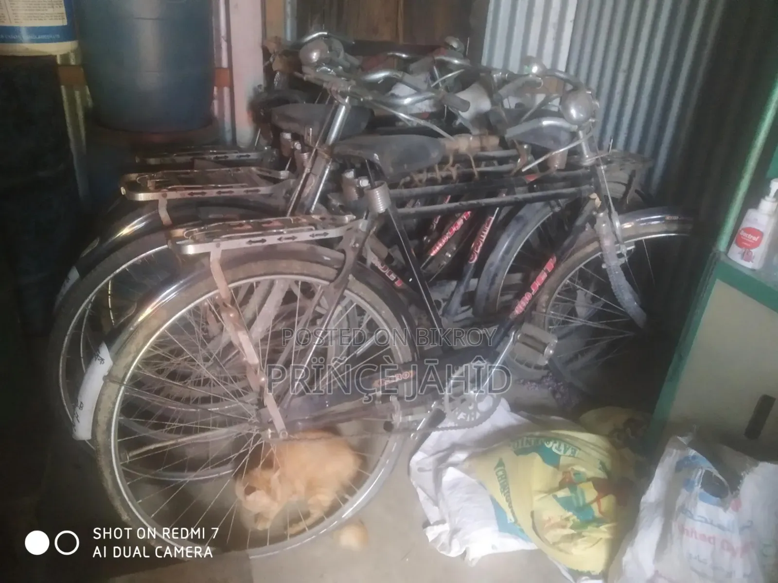 ৬ টা সাইকেল নতুন ফুল ফ্রেশ কমে দিয়ে দিব