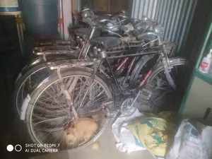 ৬ টা সাইকেল নতুন ফুল ফ্রেশ কমে দিয়ে দিব