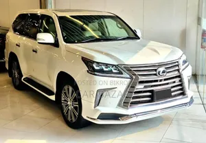 Lexus LX 570 All-Wheel Drive 2013 White