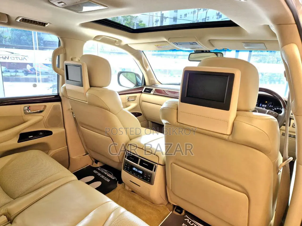 Lexus LX 570 All-Wheel Drive 2013 White
