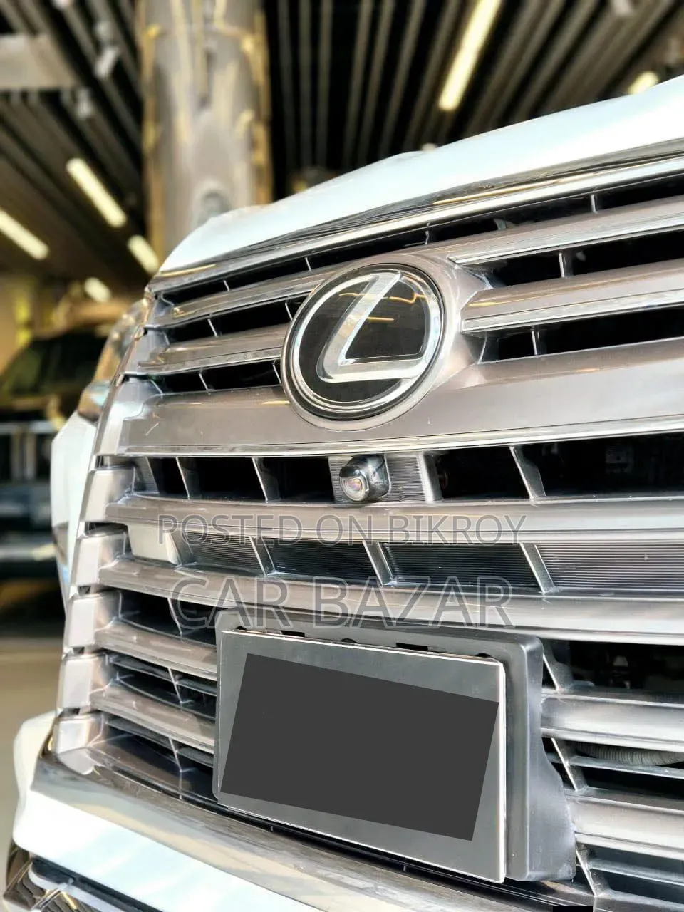 Lexus LX 570 All-Wheel Drive 2013 White