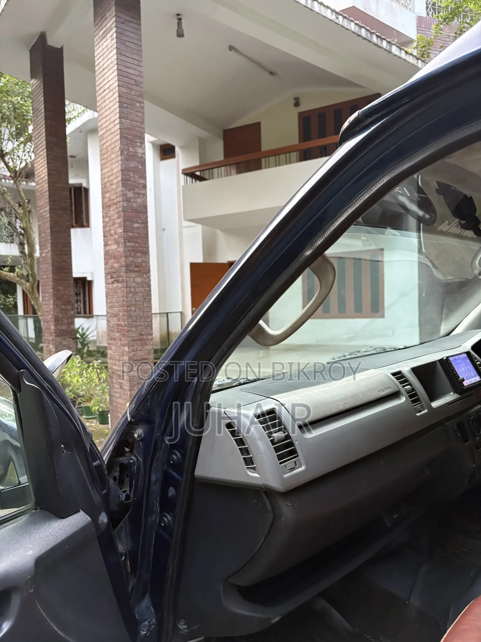 Toyota HiAce 2005 Blue