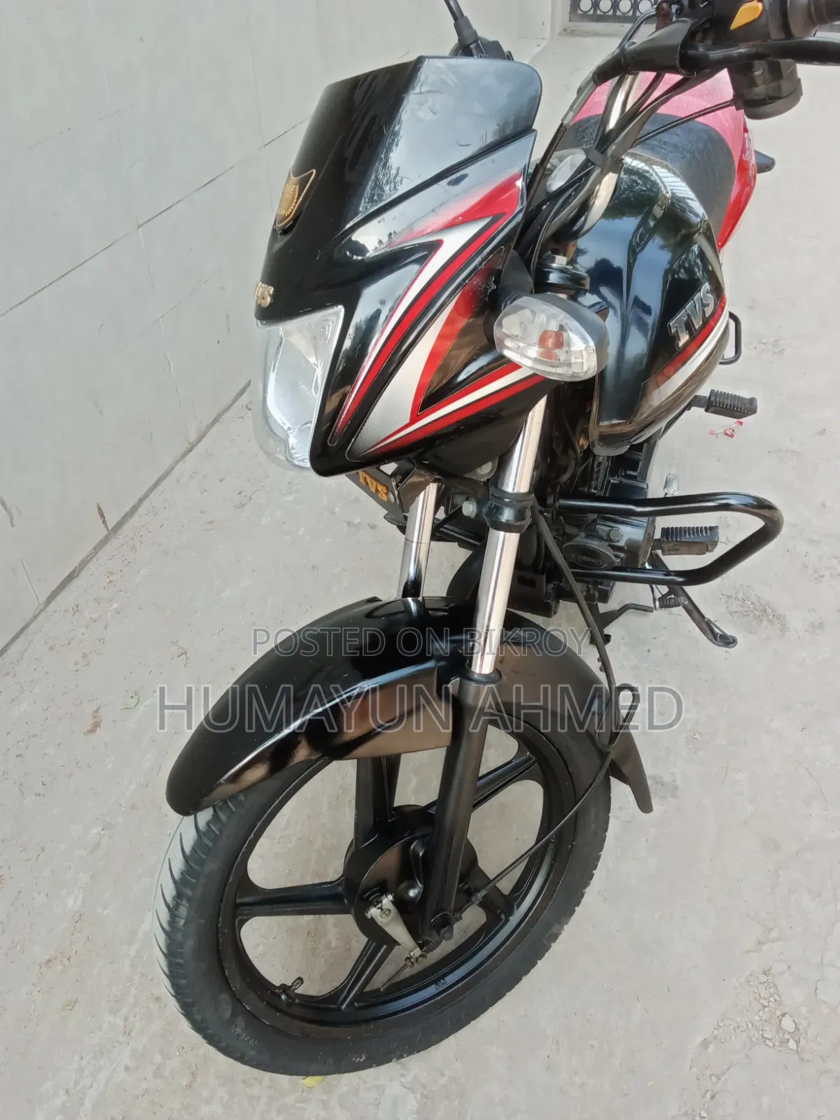 টিভিএস মেট্রো প্লাস ২০১৮ রেড