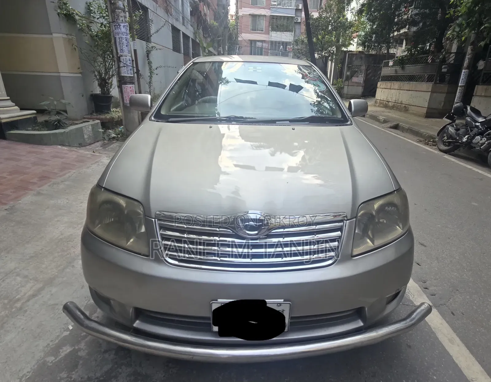 টয়োটা করোল্লা সেডান ২০০৫ গোল্ড