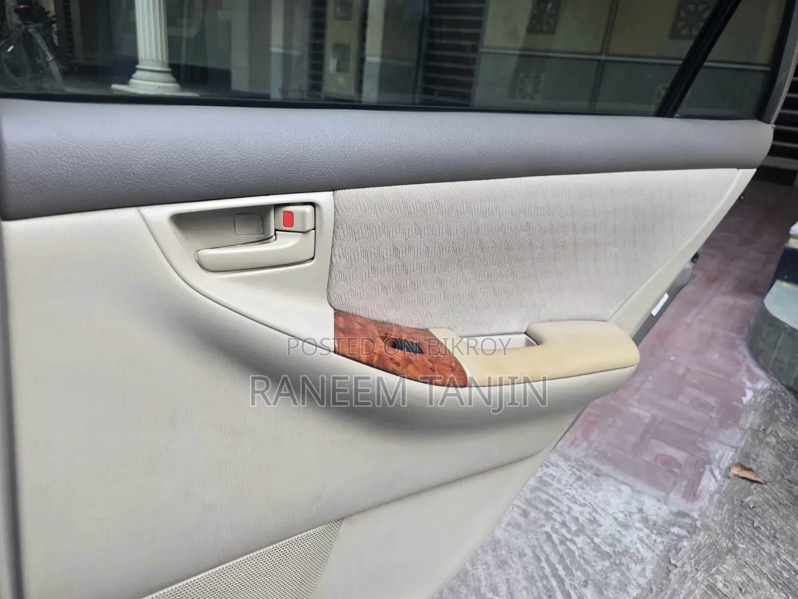 টয়োটা করোল্লা সেডান ২০০৫ গোল্ড