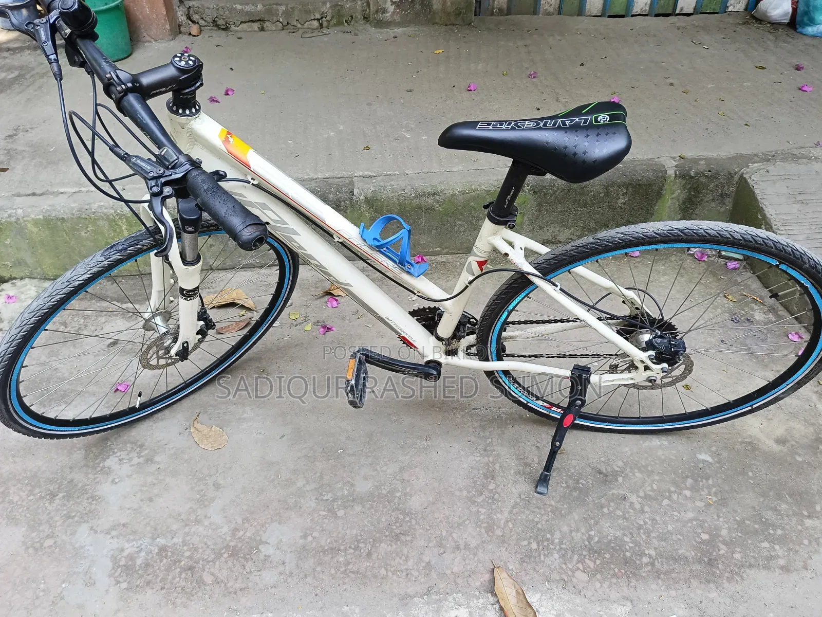 Upland Ls390 Cross Series (White Variant)