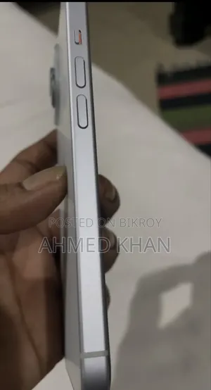 অ্যাপল আইফোন ১৫ ১২৮ জিবি হোয়াইট