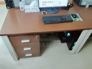 ওয়ার্ক স্টেশন