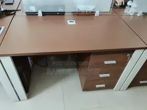 ওয়ার্ক স্টেশন
