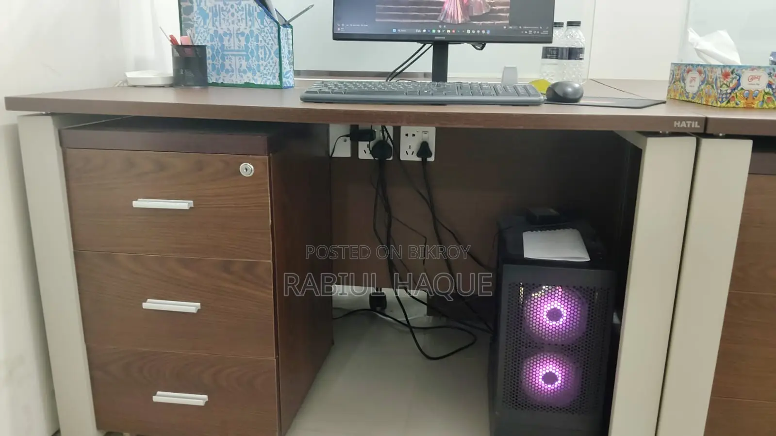 ওয়ার্ক স্টেশন