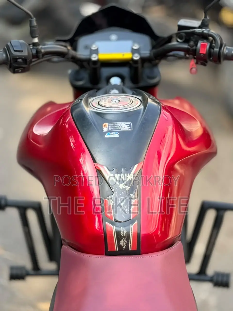 ইয়ামাহা এফজেএস ভি৩ ২০২২ লাল