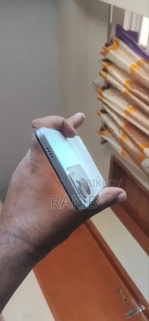 Vivo Y19s 128 GB White