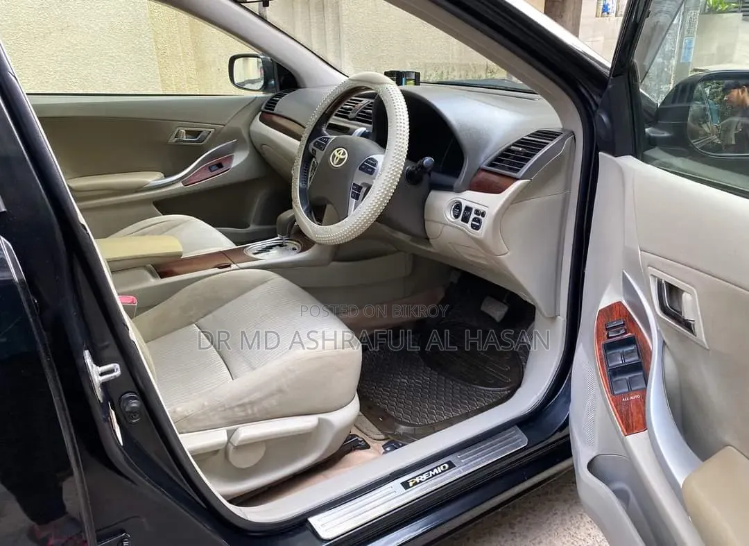 Toyota Premio 2011 Black