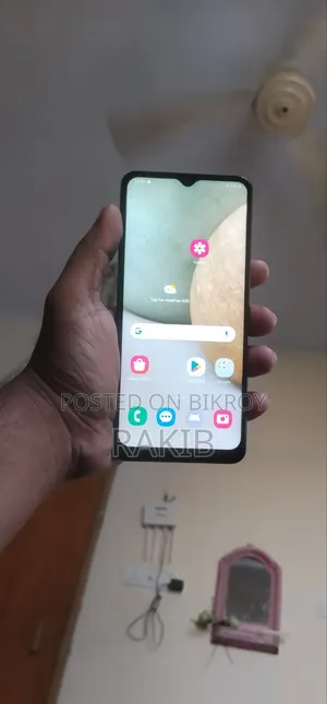 স্যামসাং গ্যালাক্সি এ১২ ৬৪ জিবি ব্লু