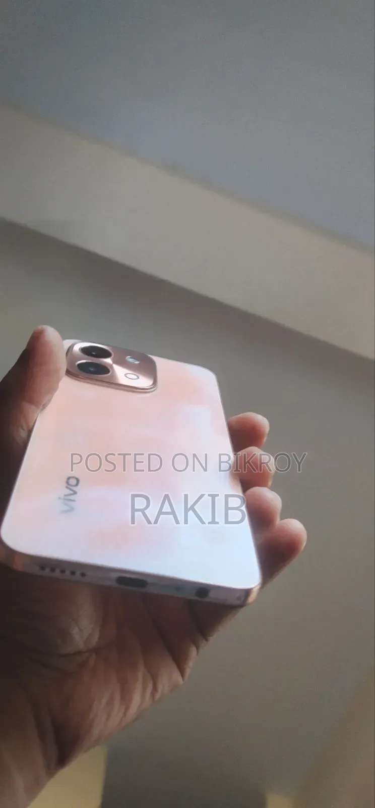 Vivo Y28 128 GB Gold
