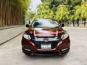 Honda Vezel 2015 Red