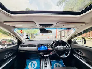 Honda Vezel 2015 Red
