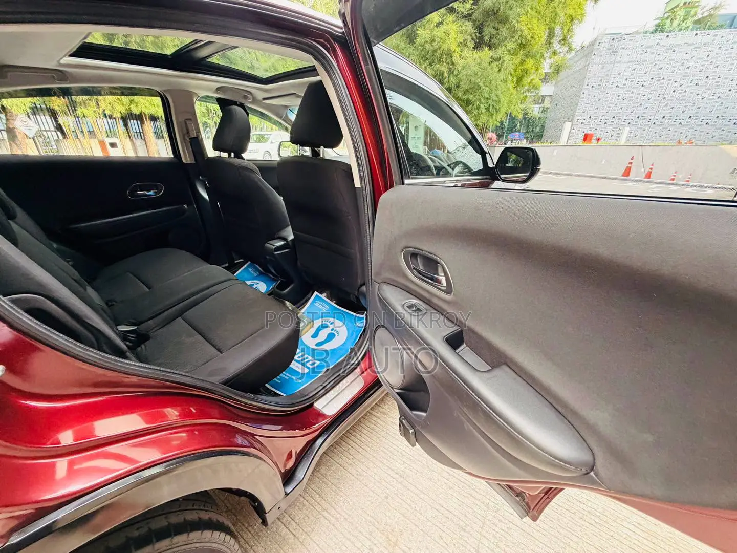 Honda Vezel 2015 Red