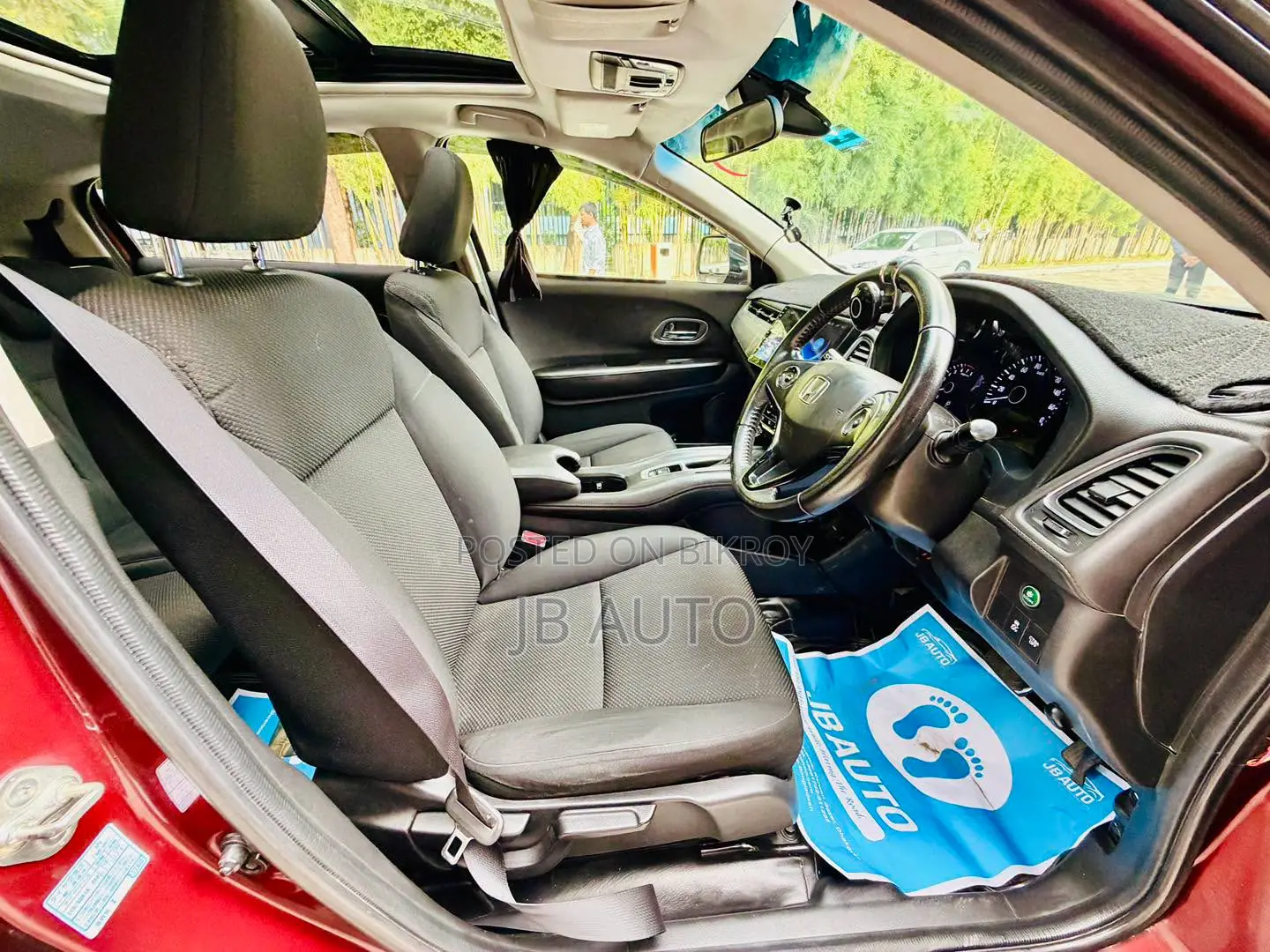 Honda Vezel 2015 Red