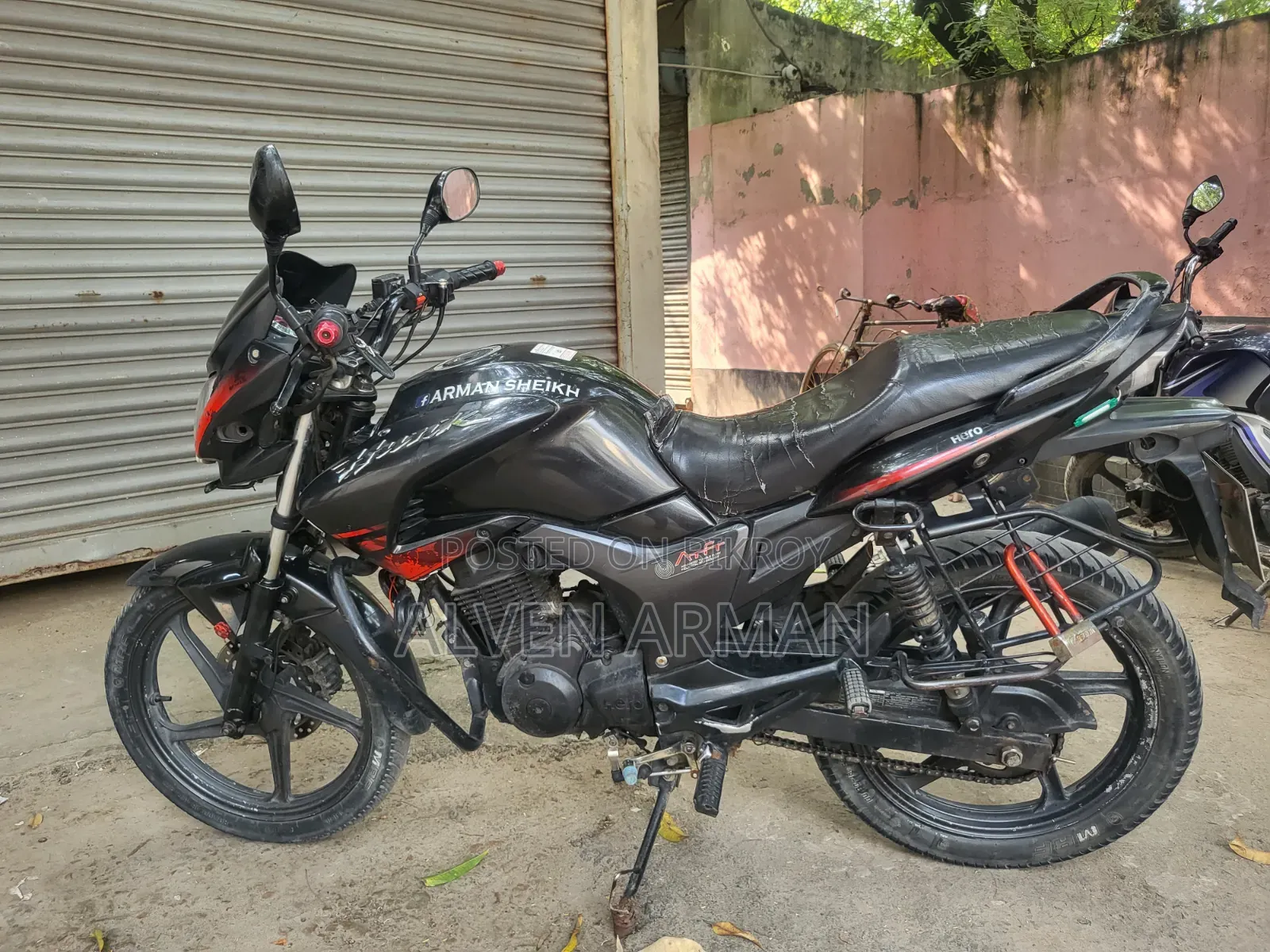 হিরো হাঙ্ক ২০১৭ কালো