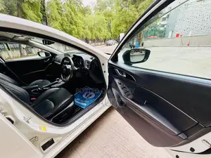 Mazda Axela 2013 Pearl