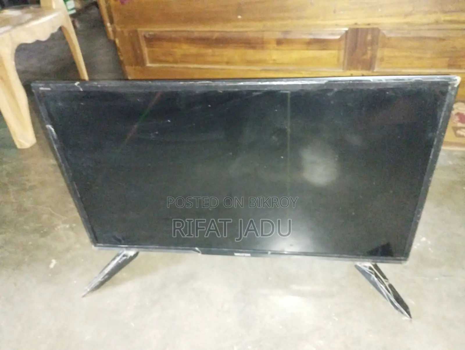 বিক্রির জন্য ওয়ালটন ৩২ ইঞ্চি টিভি। আইমোশন। কোনো সমস্যা নেই। ২টি রিমোট সহ।