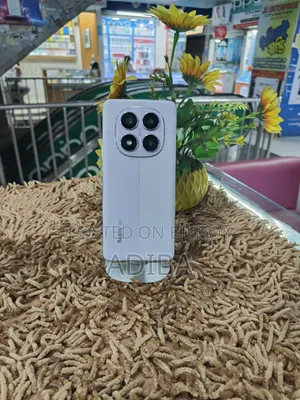 শাওমি রেডমি নোট ১৪ প্রো ৫জি ২৫৬ জিবি হোয়াইট