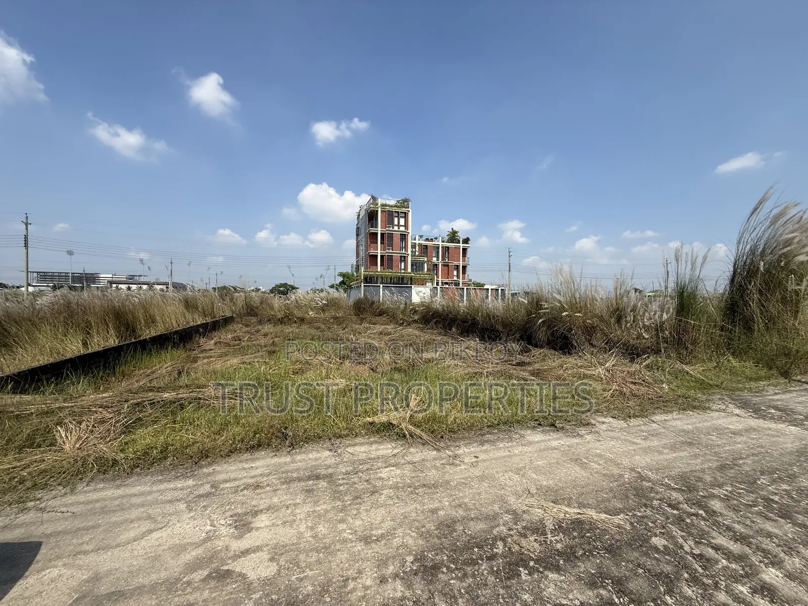 ব্লক–পি-তে ৩ কাঠা দক্ষিণমুখী প্লট বিক্রয়